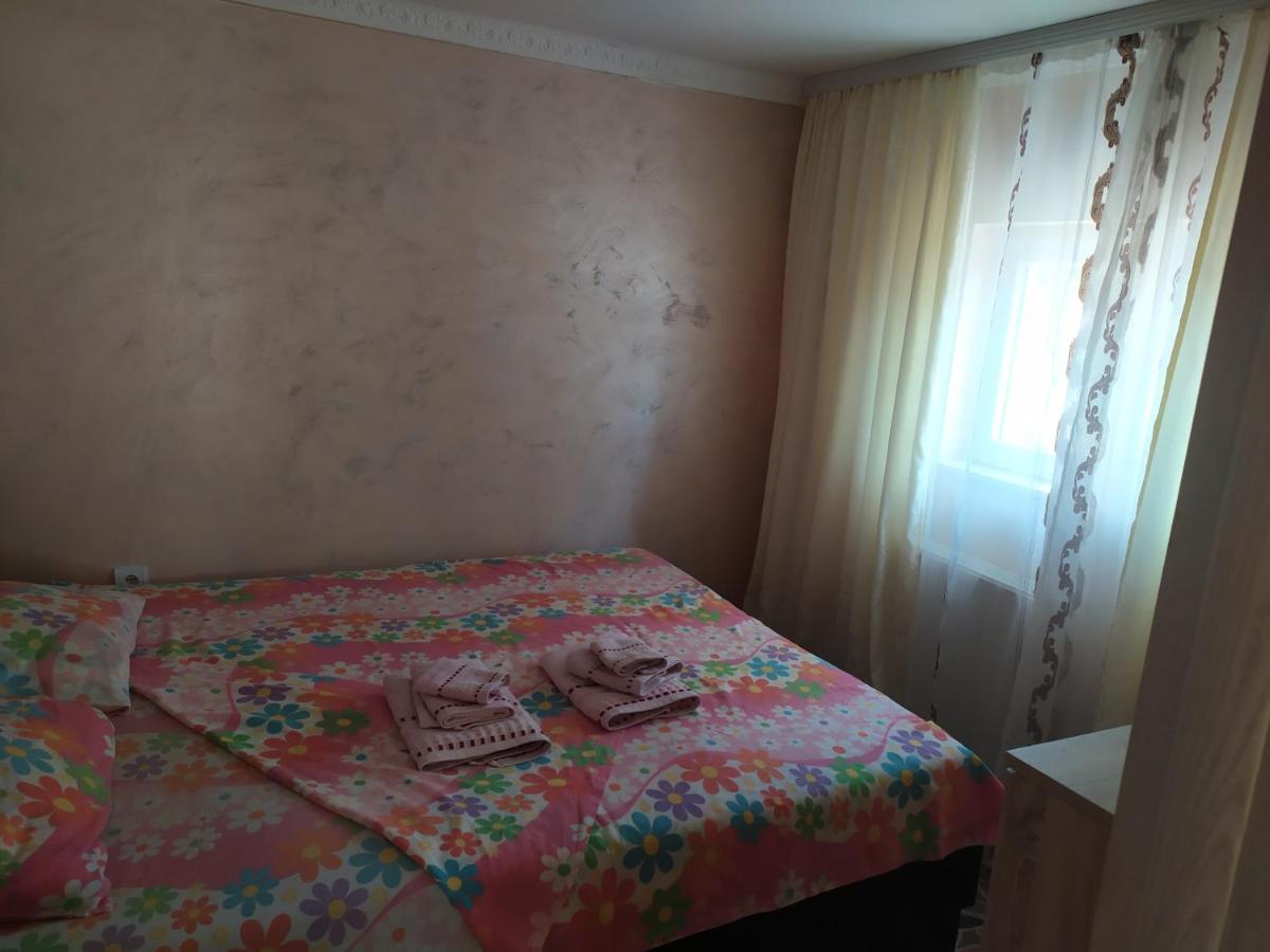 Monoliza Daire Utjeha Dış mekan fotoğraf